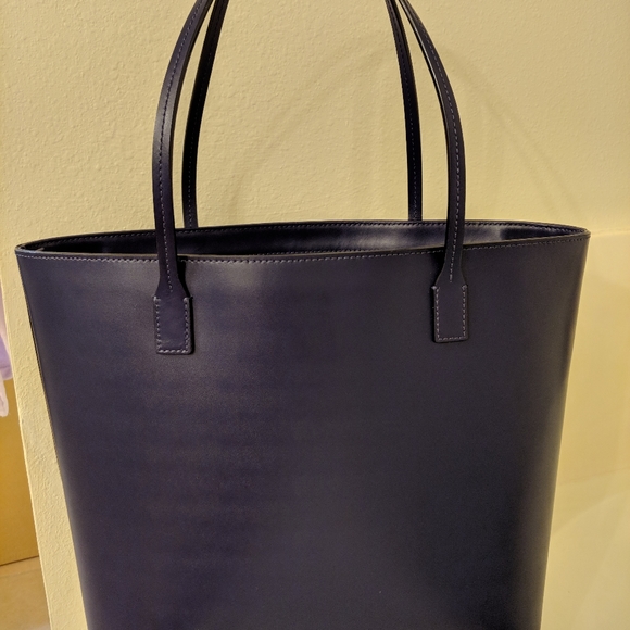 Kate Spade tote - Picture 2 of 6